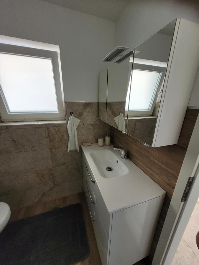 Harizma Apartment Primošten Екстериор снимка