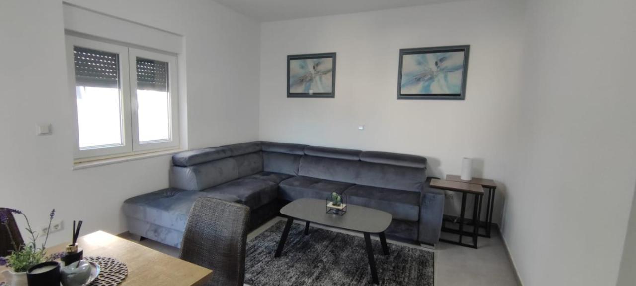 Harizma Apartment Primošten Екстериор снимка