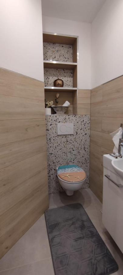 Harizma Apartment Primošten Екстериор снимка